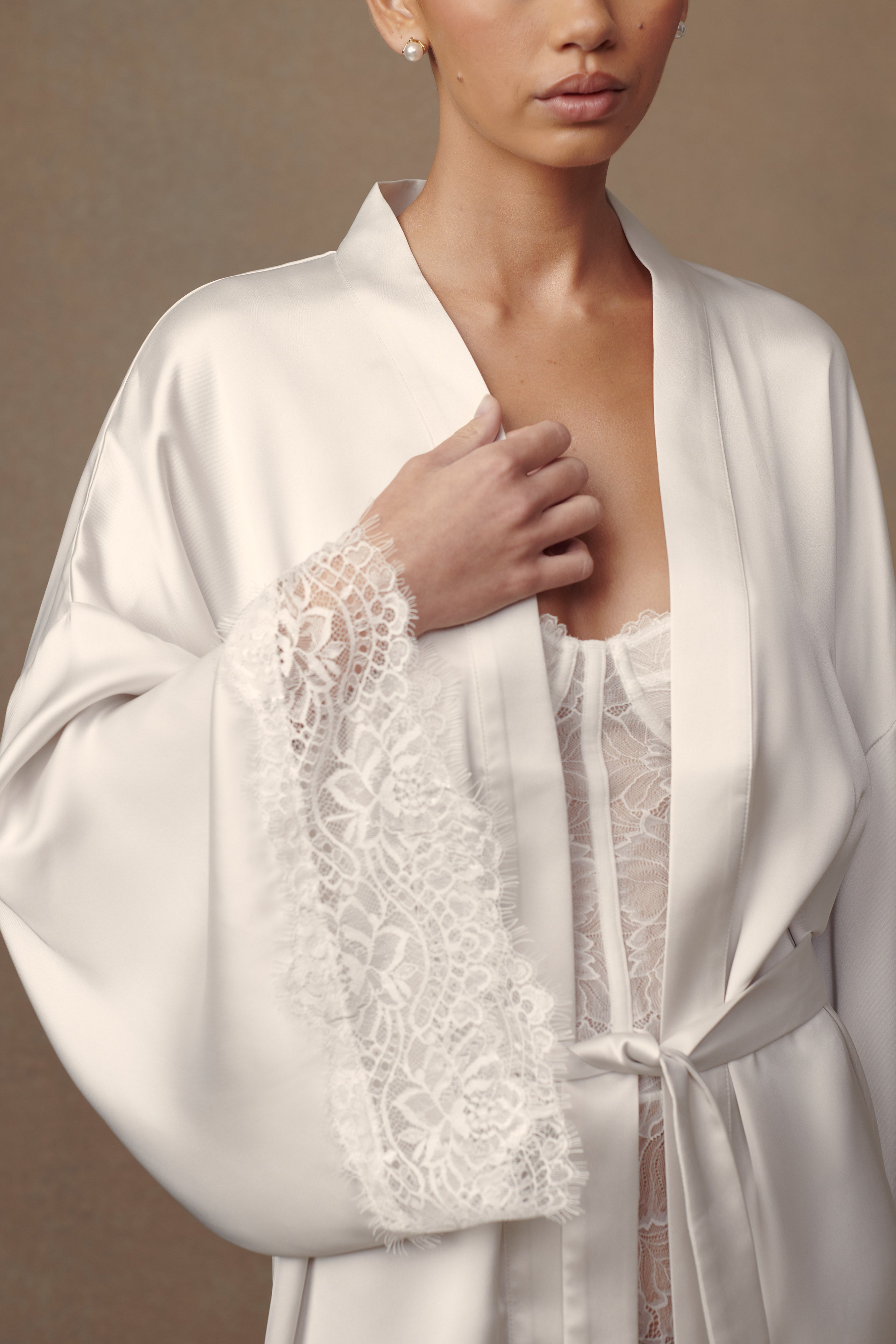 VS Crochet Lace-trim Satin hot Robe XS/S