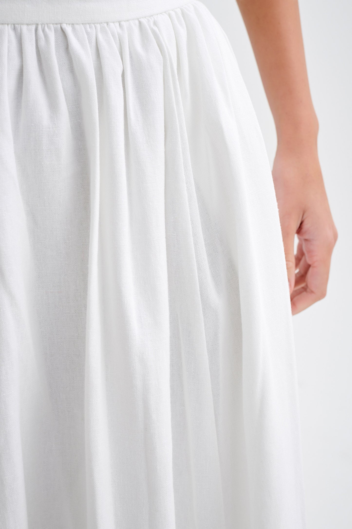 Clarence Linen A-Line Maxi Skirt - White