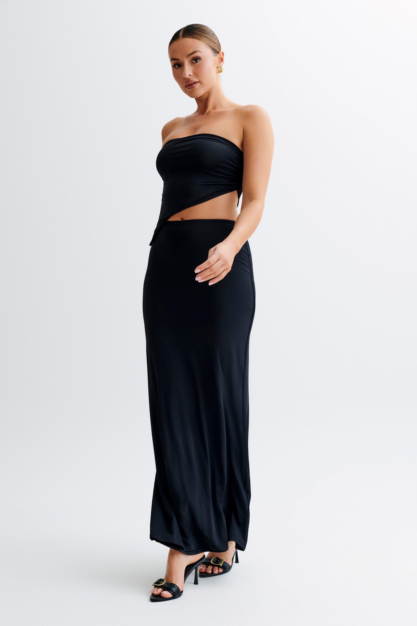 Donata Slinky Strapless Top - Black