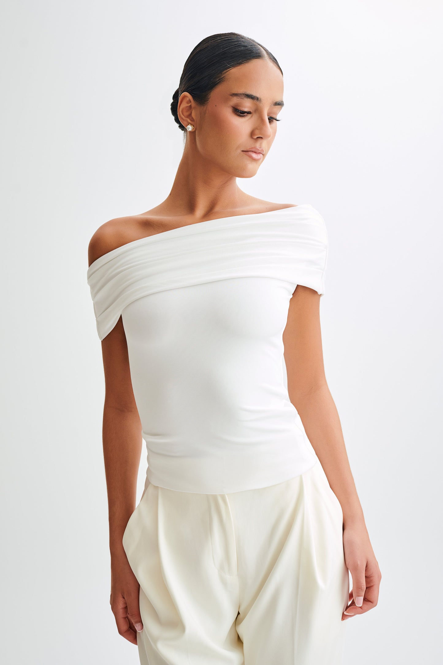 Cassandra Off Shoulder Slinky Top - White