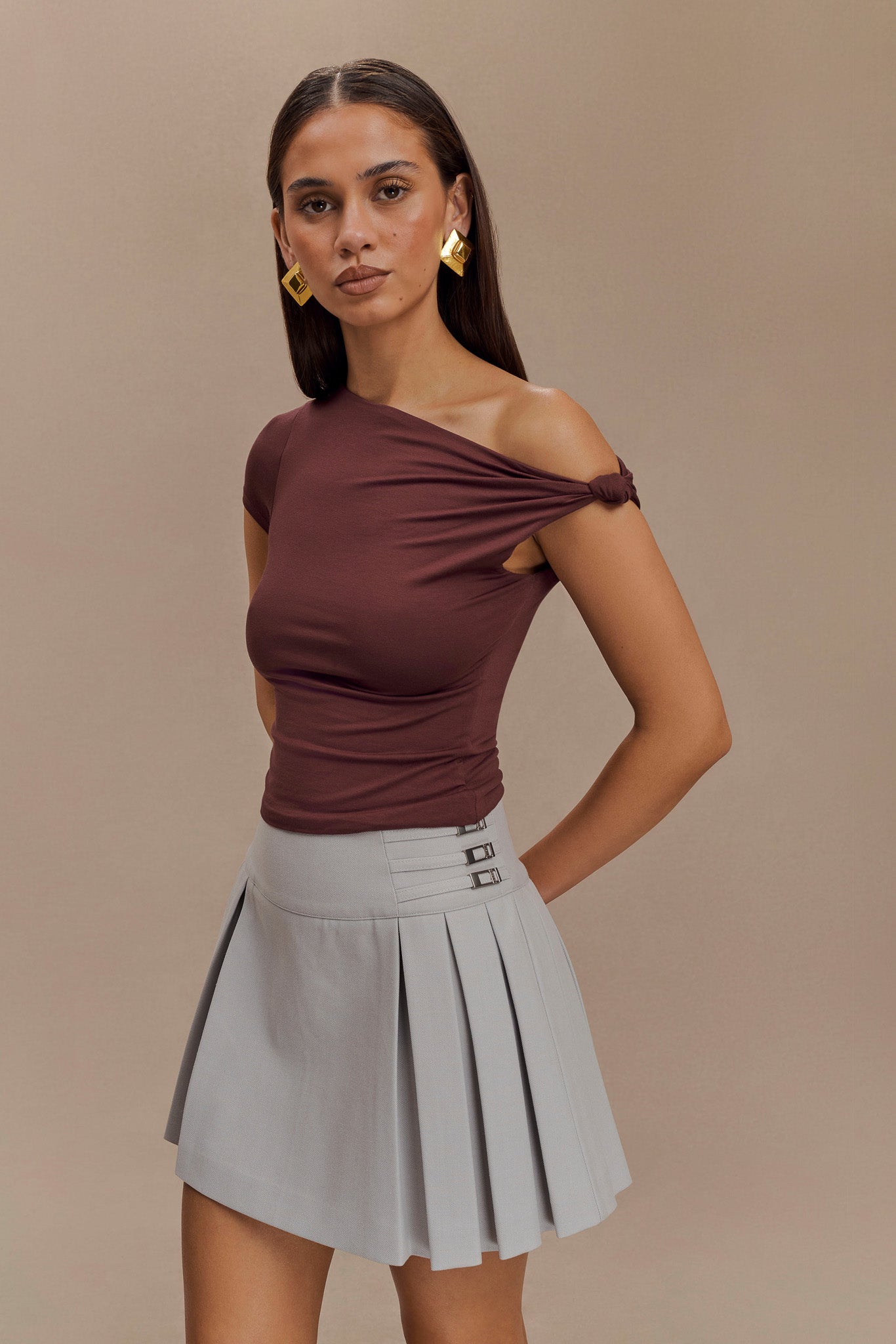 Betty Short Sleeve Modal Top With Knot Shoulder - Mahogany