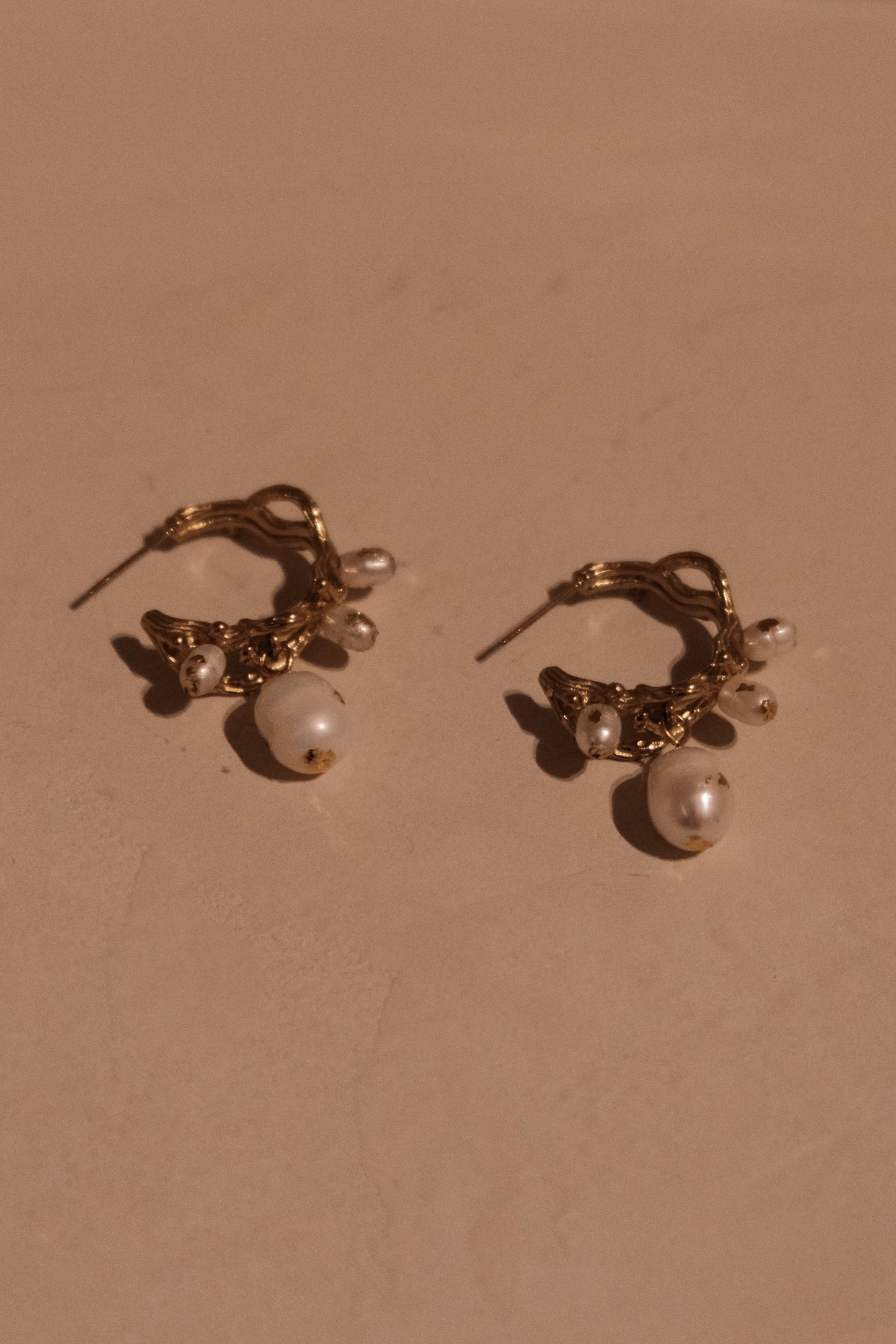 Nixie Pearl C Hoop Earrings - Pearl