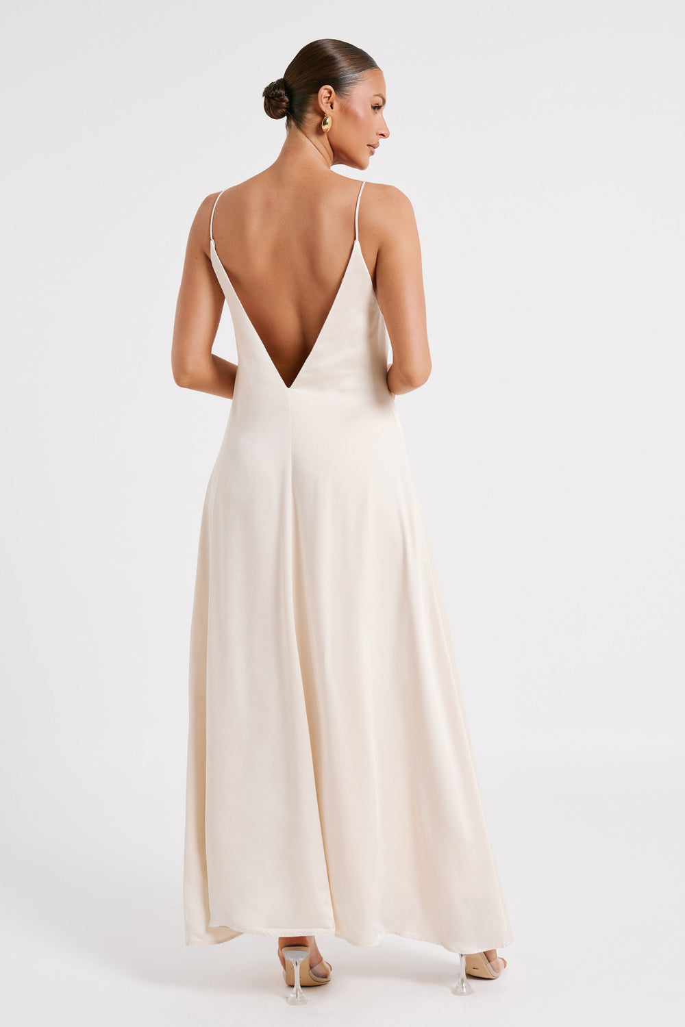 Beatrice Flowy Maxi Dress - Sand